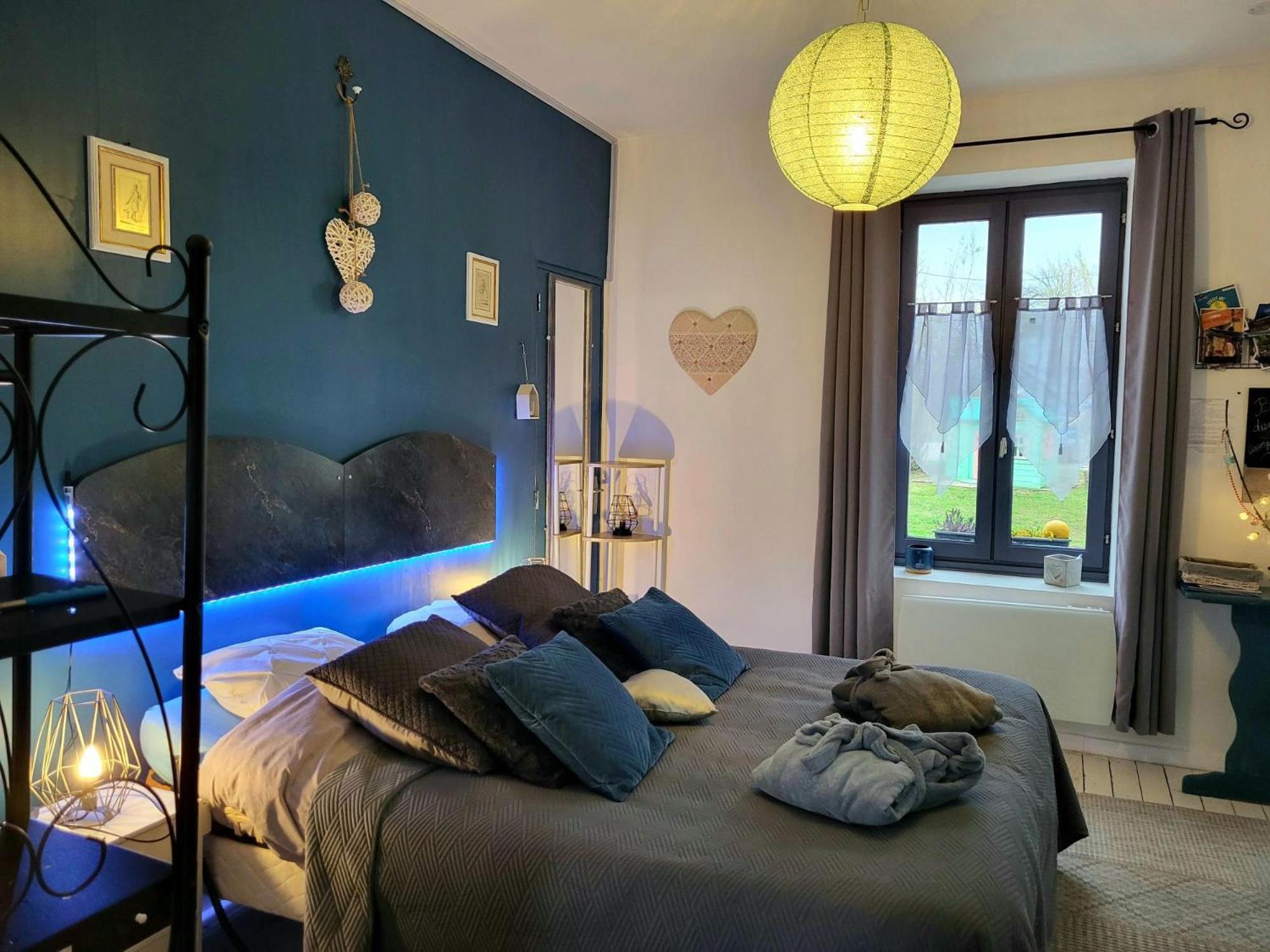 Bed and Breakfast Chez Christy Chemin Des Dinots Saint-Bonnet-de-Four Esterno foto